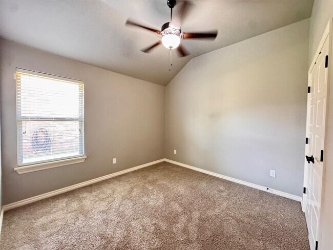 Building Photo - 8109 NW 160th Terrace