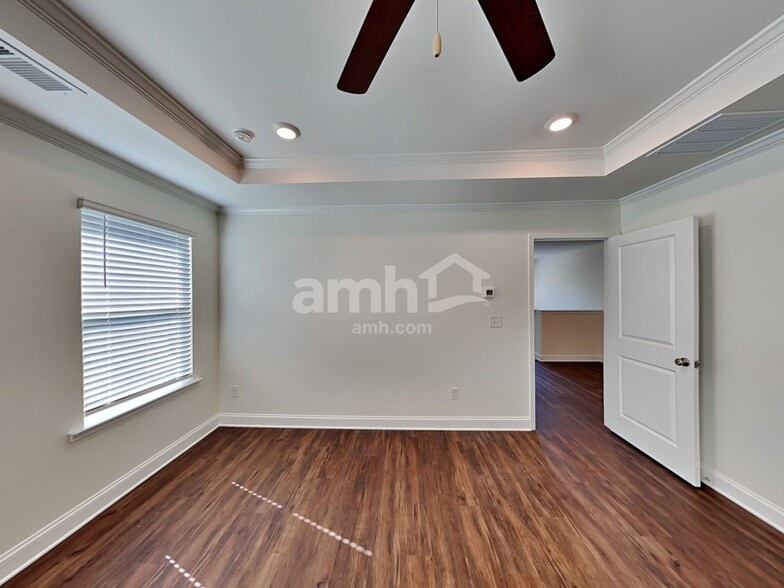 Building Photo - 7404 Garrett Ct