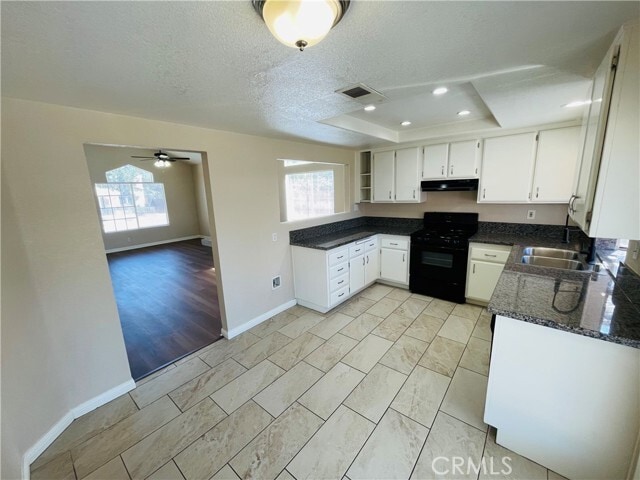 Building Photo - 36285 Provence Dr