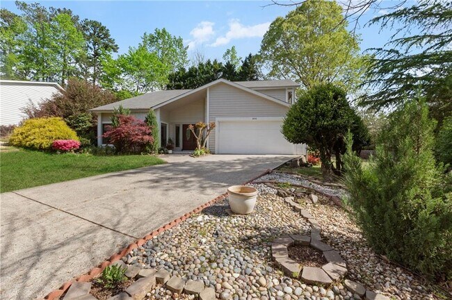 Building Photo - 890 Muirfield Ridge NE