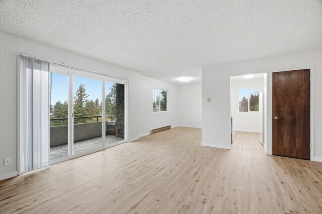 Building Photo - 3106 E 27th Ave