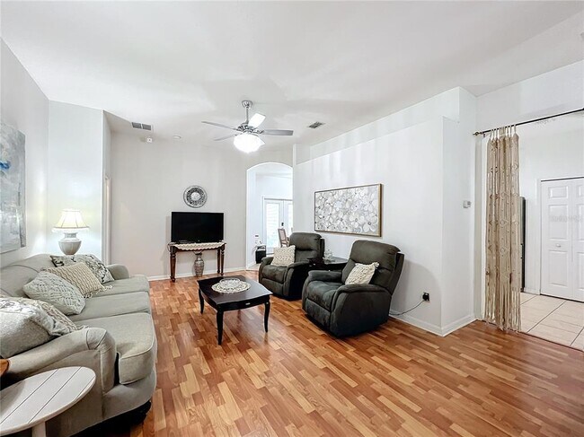 Building Photo - 4729 Spindletree Ln