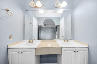 Building Photo - 2638 S Camden Pkwy