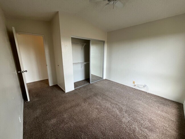 Building Photo - 91-999 Laaulu St. #31D