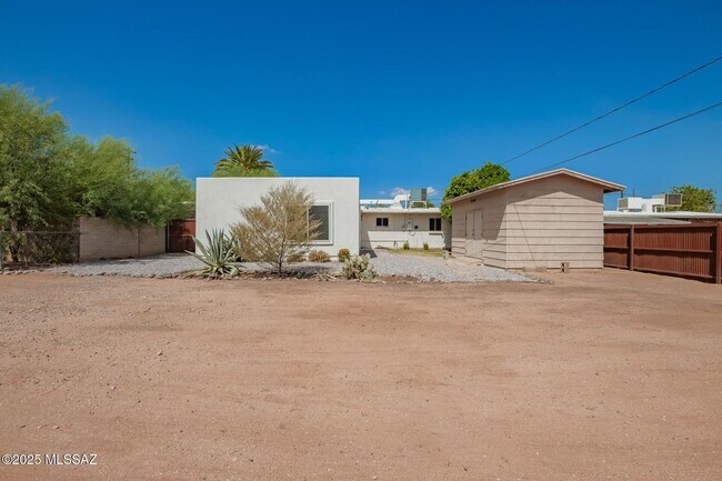 Building Photo - Charming 3bed/2 bath home located in the heart of Tucson, just minutes from the University of Ari...
