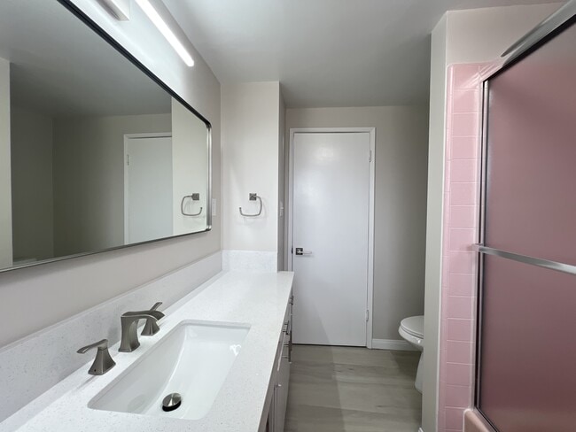 Building Photo - 8622 5th St