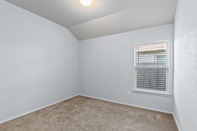 Building Photo - 2024 Cedar Tree Ct