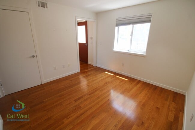 Building Photo - $2,995 - 350 N. Second Street, # 325-2 Bedroom, 2 Bath Luxury Loft Master Suite