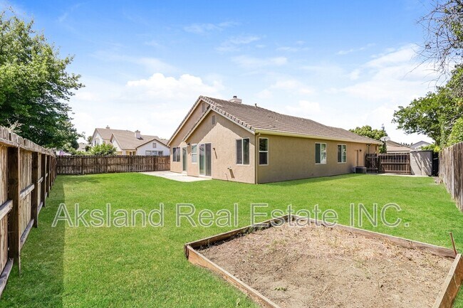 Building Photo - 936 Heartland Dr