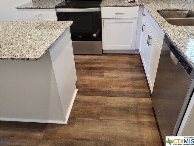 Building Photo - 428 Sand Cherry