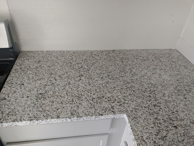 Building Photo - 9226 Chinon