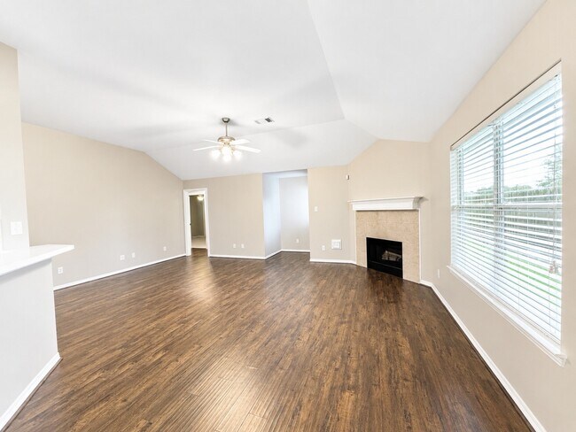 Building Photo - 1823 Strongs Ct