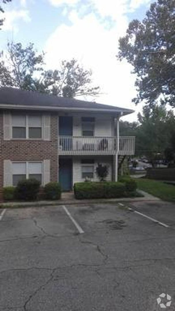 Building Photo - 2/2/ Walking Distance To Capital Regional ...