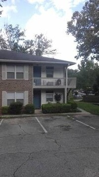 Building Photo - 2/2/ Walking Distance To Capital Regional ...
