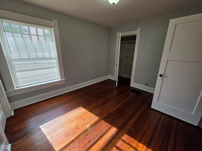Building Photo - 117 S Heflin St