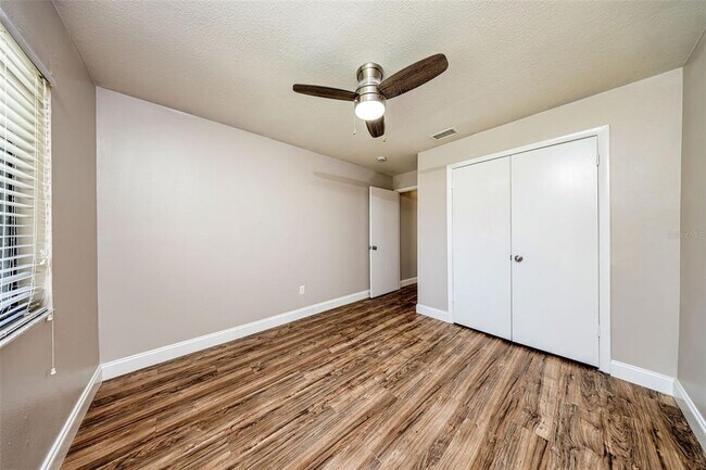 Building Photo - 308 Alba Ln