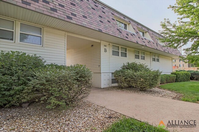 Primary Photo - 1510 College Ave