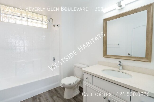 Building Photo - 2245 S Beverly Glen Blvd