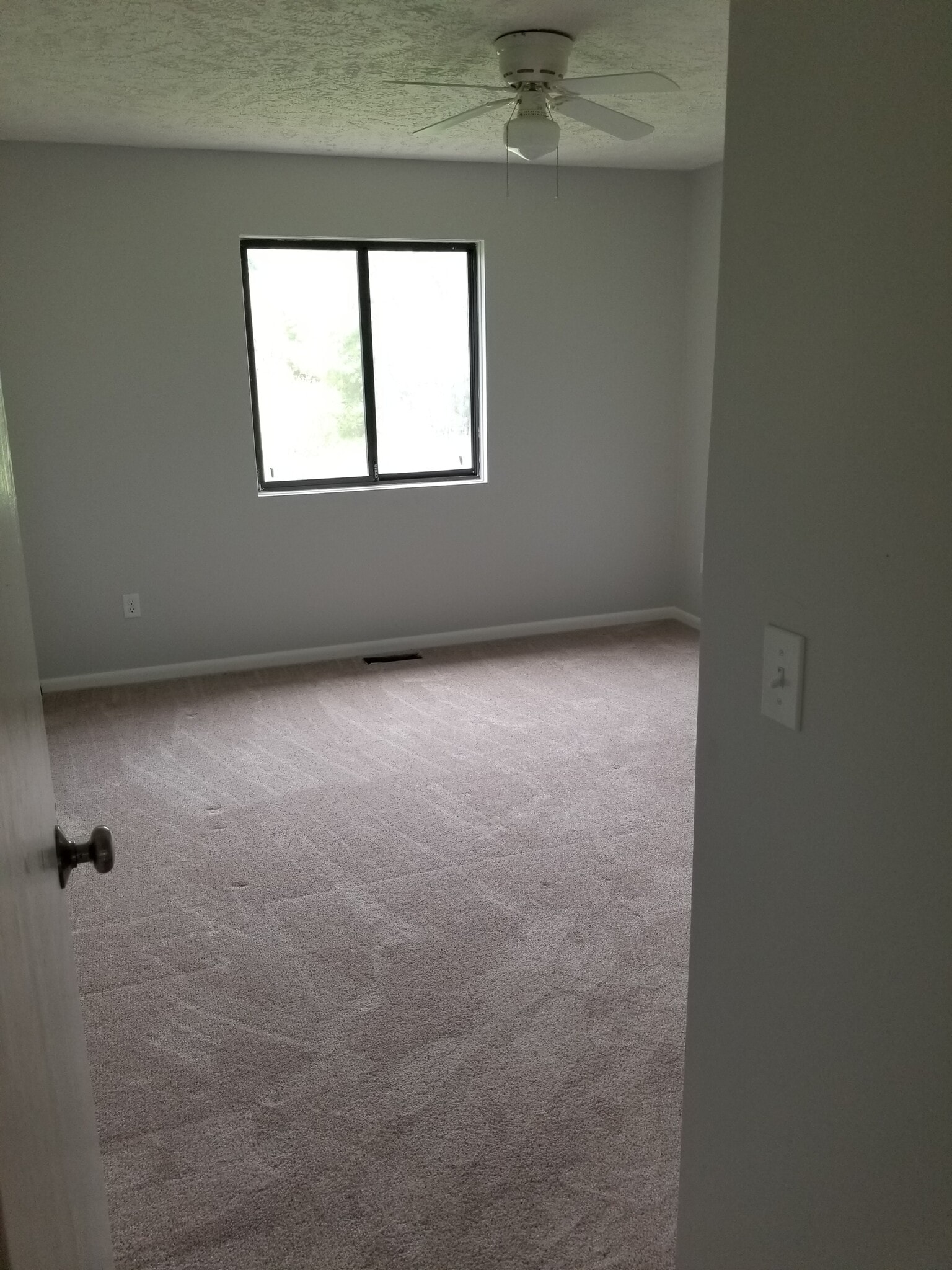 Bedroom 1 - 4215 Manhattan E