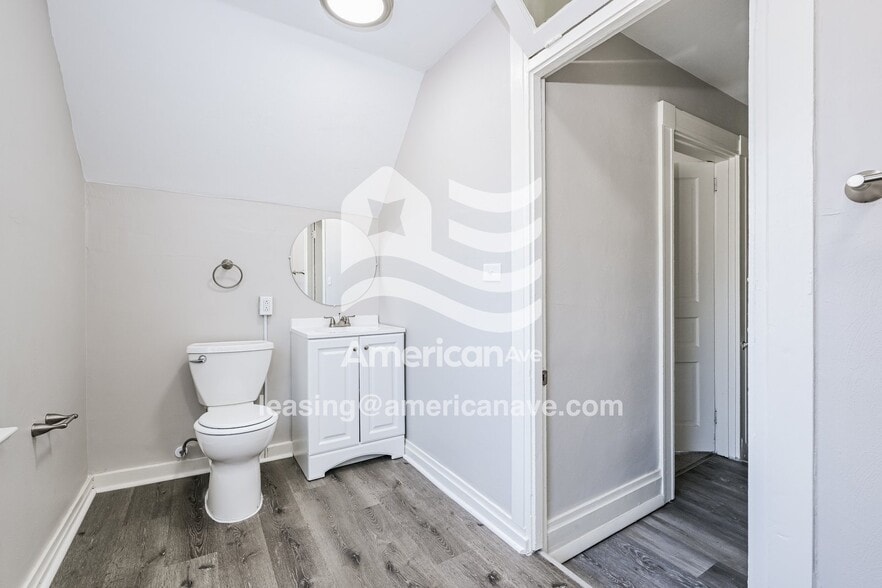 Building Photo - 501 4th St