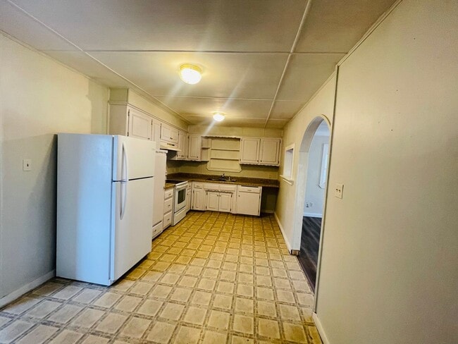 Building Photo - 2BD/1BA