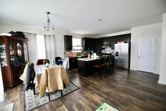 Building Photo - 216 Old Bay Dr