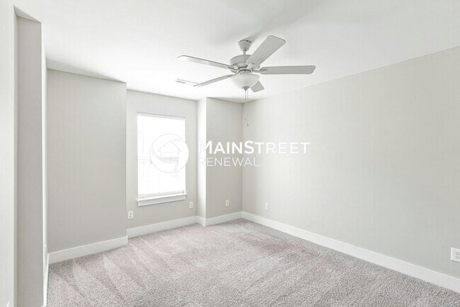 Building Photo - 3 Bedroom Pet-Friendly Home in Gallatin, TN with Main Street Renewal