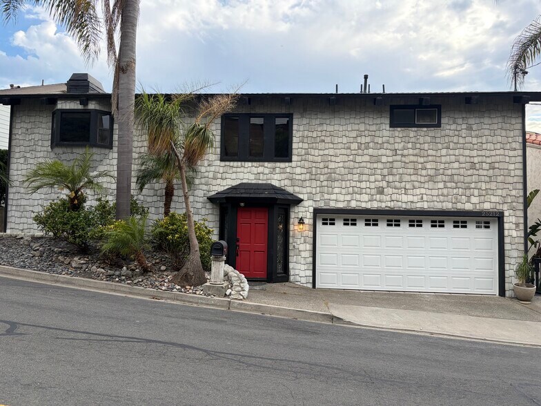 Building Photo - 25212 Manzanita Dr