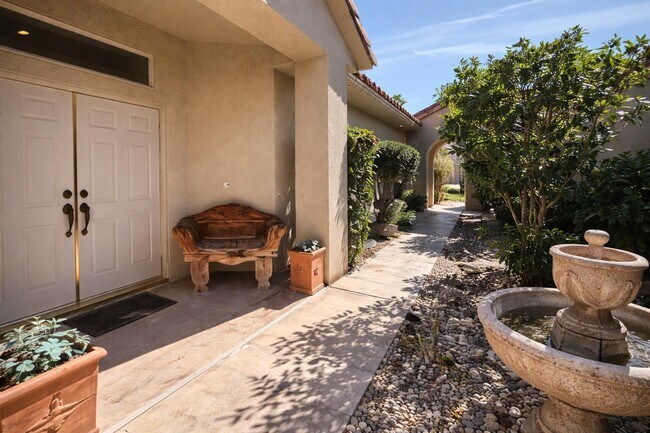 Building Photo - 83 N Kavenish Dr