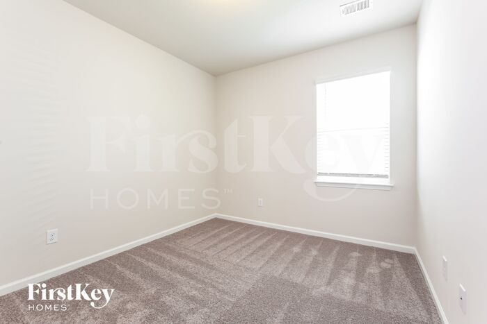 Building Photo - 617 Goldburn Wy