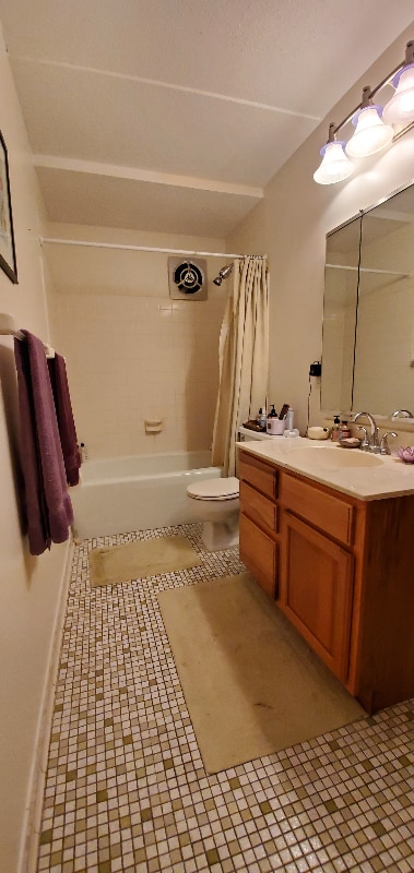 Building Photo - 6670 Vernon Ave S