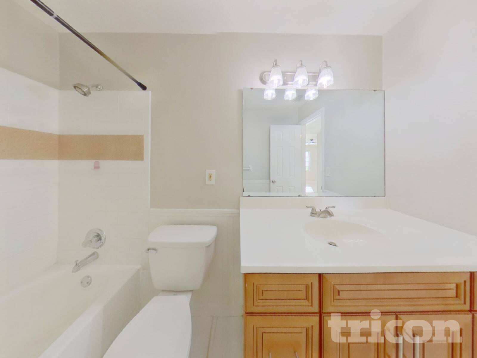 Building Photo - 1318 Baker Dr