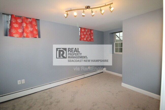 Building Photo - 159 State Street