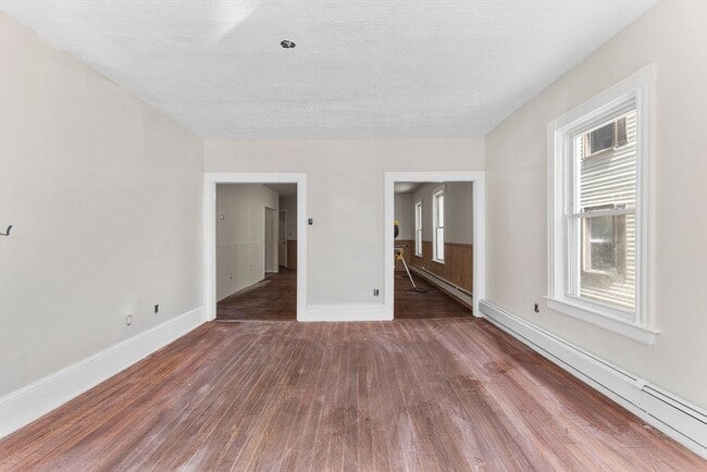 Building Photo - 109 Davis St