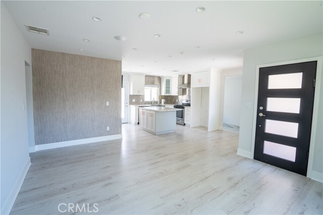 Building Photo - 7768 Shadyspring Dr