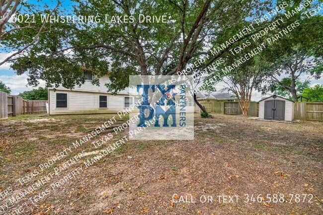 Building Photo - 6021 Whispering Lakes Dr