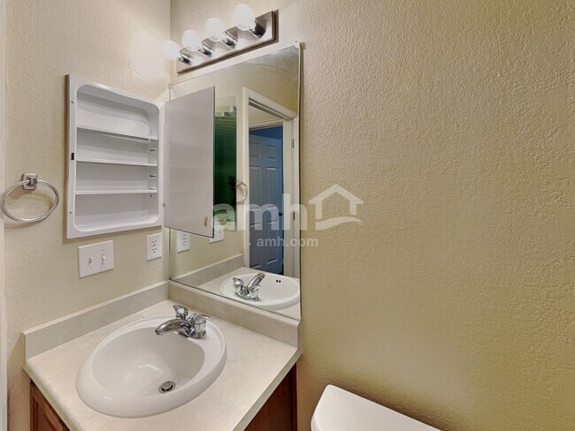 Building Photo - 209 Homestead Way