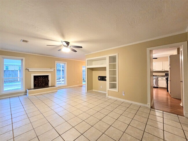 Building Photo - 29 Coralberry Rd