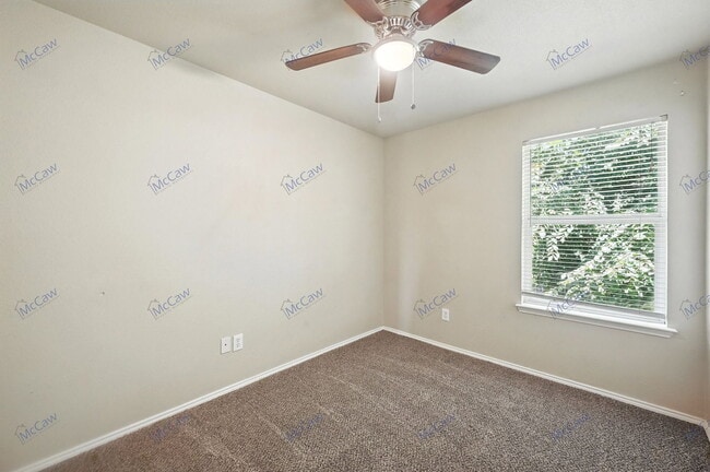 Building Photo - 1321 Village Garden Dr