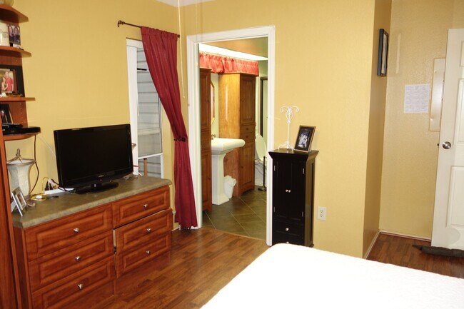 Building Photo - 2 BD / 2 BA Ground Floor Unit in Mililani!  *Pets Negotiable*