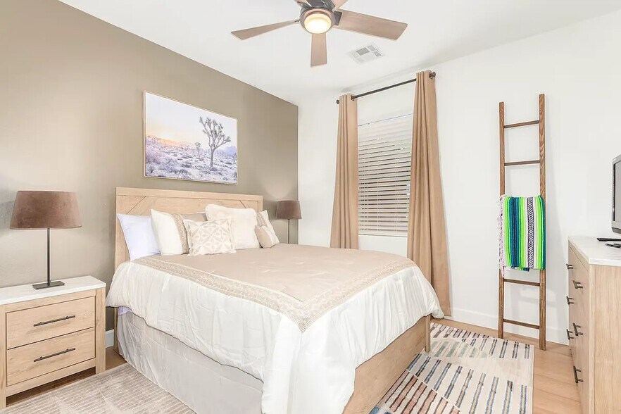 Building Photo - 11500 E Cochise Dr