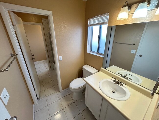 Building Photo - Beautiful single story- 3Bed/2Bath home lo...
