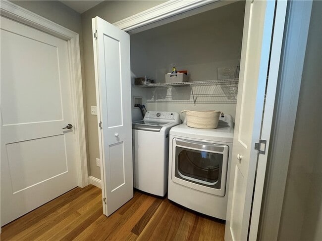 Building Photo - 25 Franklin Rd