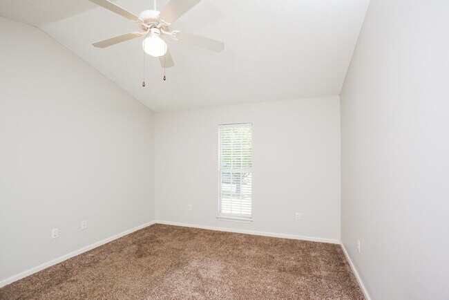 Building Photo - 1777 Mary Payton Cove