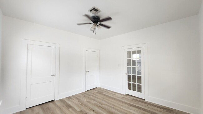Building Photo - 2 BED 1 BATH CENTRAL PARK ADDITION NEAR PA...