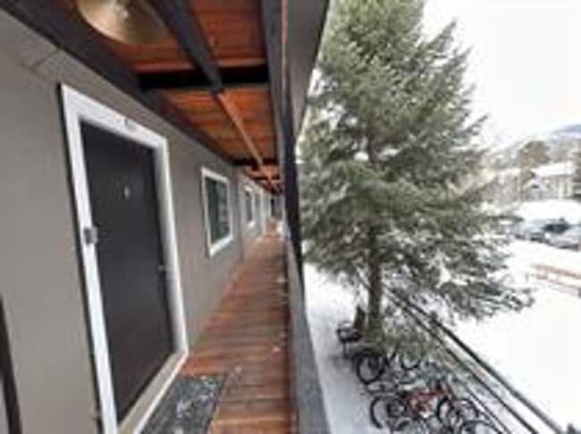 Building Photo - Amazing Downtown Breckenridge Location!  Studio Apartment