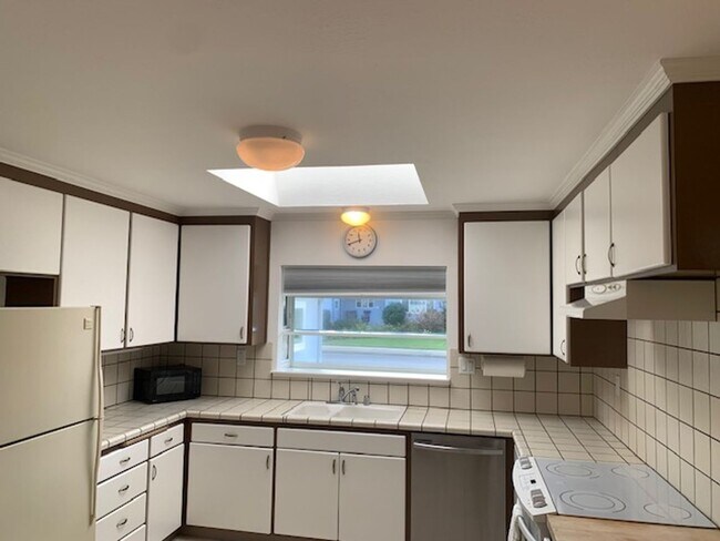 Building Photo - Charming Family Home in Pleasanton: 4 Bed,...
