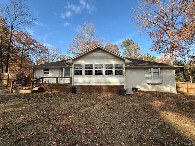 Building Photo - HOME FOR RENT IN ARAB, ALABAMA!