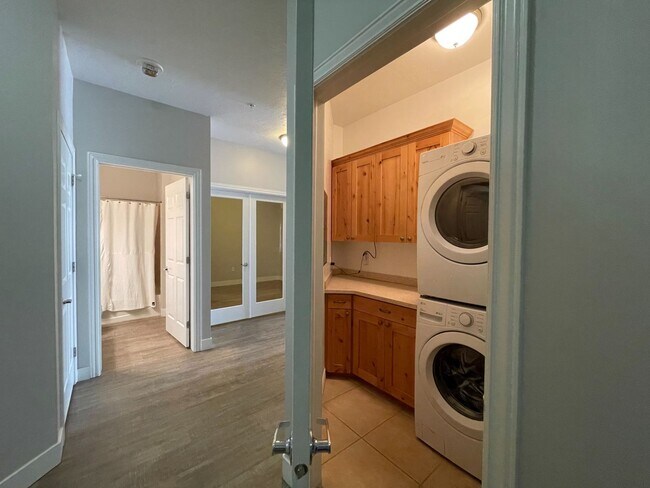Building Photo - Luxury 2 Bedroom Condo in Downtown Provo W...