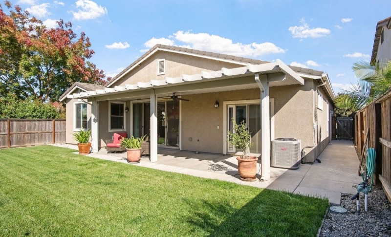 Building Photo - 602 Criolla Dr